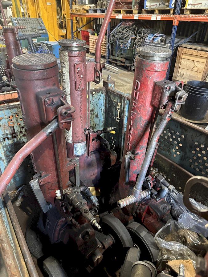 Used (2) 100 TON DUFF NORTON MODEL #144-CMJ AIR MOTOR JACKS, 30" LIFT
