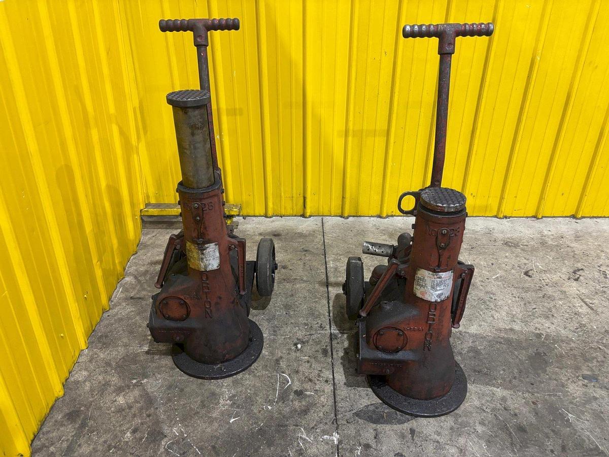 Used (2) 50-Ton Duff Norton Model #: 528-AMJ Air Motor Jacks, 17" Lift