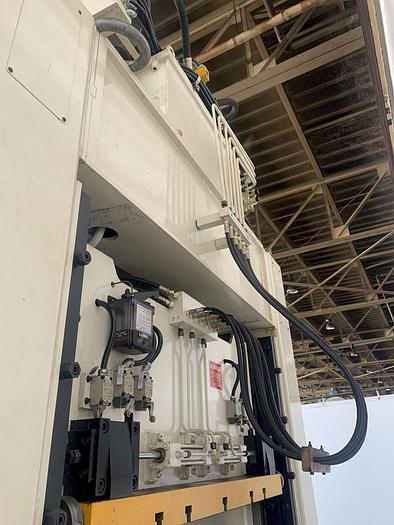 Used 100-TON SANKI HYDRAULIC REVERSING SPOTTING PRESS, MODEL: SDP-1310-100TD/F180
