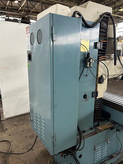 Used 2004  3-Axis Bed Mill Southwest Industries, Trak DPM V5