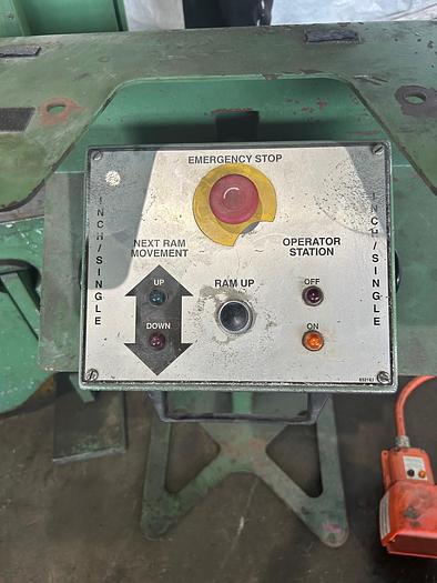 Used 60 TON X 6' CINCINNATI 60CBIIX4 CNC HYDRAULIC PRESS BRAKE