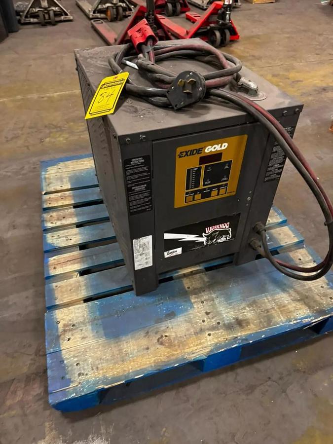 Used Exide Workhog Gold WG1-12-865 Battery Charger