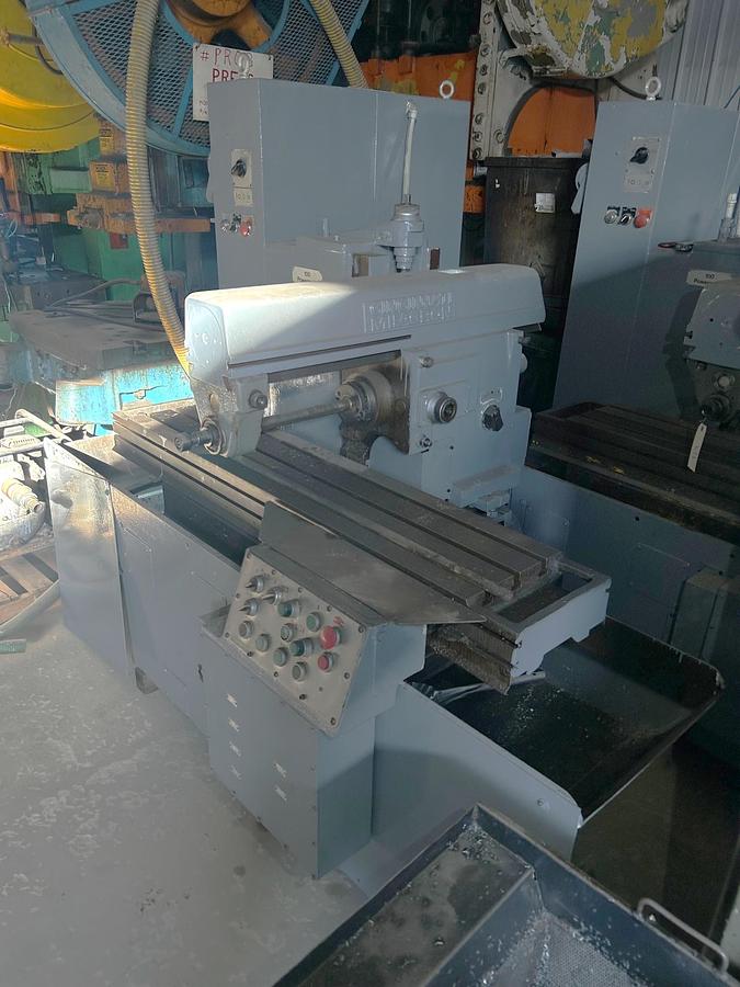 Used CINCINNATI-MILACRON "POWERMATIC 100" HORIZONTAL-SPINDLE PRODUCTION MILL