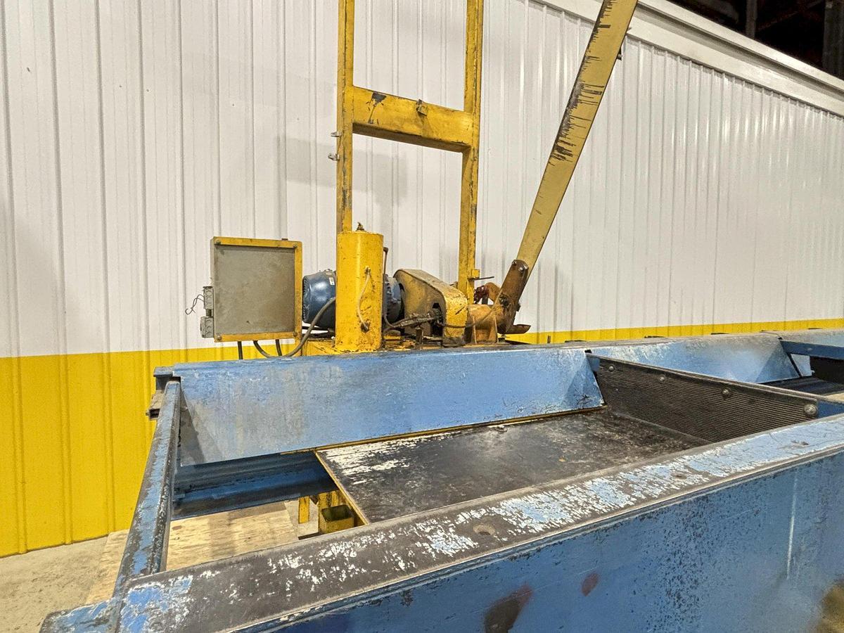 Used 15 HP L&M EQUIPMENT MODEL #HMPC-7-24 CROSS CUT BUNDLE TRAVELING ARCH WOOD BUNDLE SAW WITH CONVEYOR