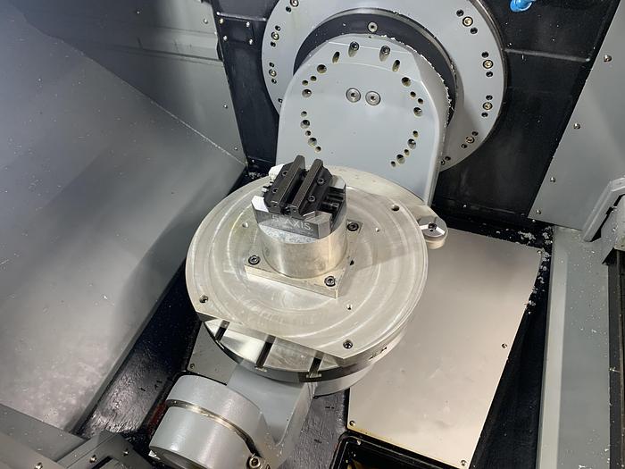 Used 2018 HURCO VC500i 5-Axis Vertical Machining Center