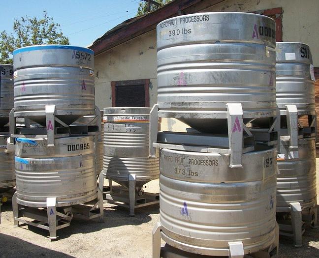 Used Bin, 26 CF, 304L S/st, 46" x 24", Liquid, Tote, Ucon (13) #S741293