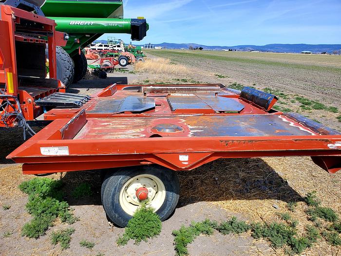Used Hesston 4790 Baler w/ Accumulator