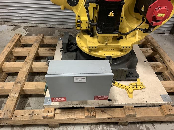 Used 2003 PREVIOUSLY REFURBISHED  FANUC   R2000iA/125L W/ DEVICENET AND BASEPLATE