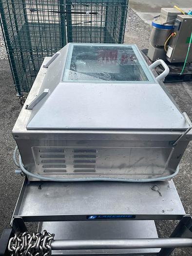 Used 2004 MULTIVAC A300/16 Single Chanber Table Top Vac Machine