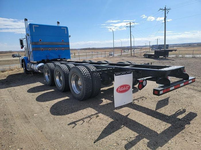 Used 2011 PETERBILT 357