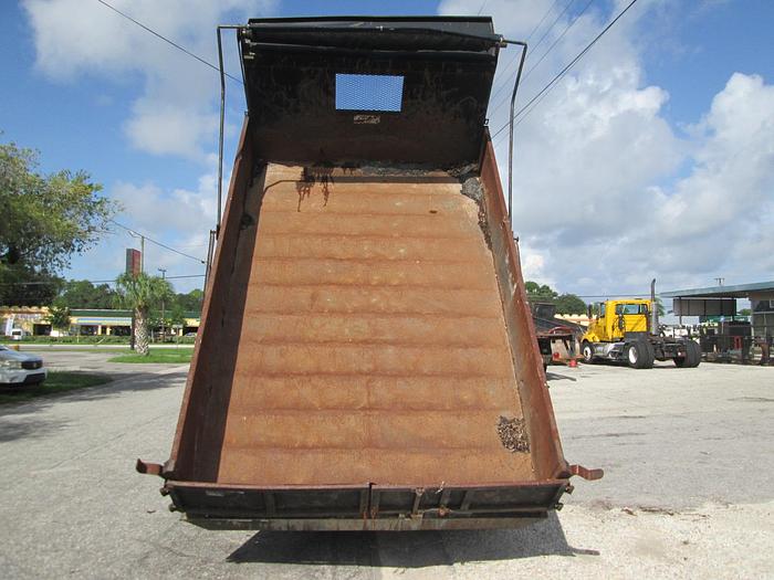 Used 2007 Ford F750 Conventional Dump Truck