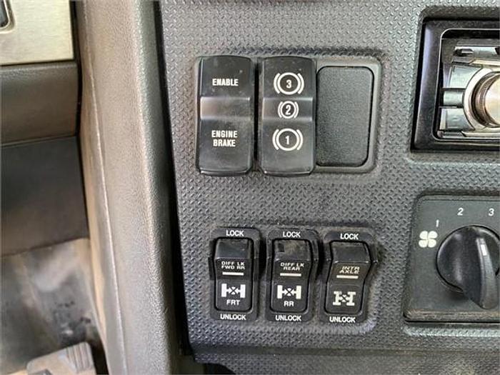 Used 2013 CATERPILLAR CT660L
