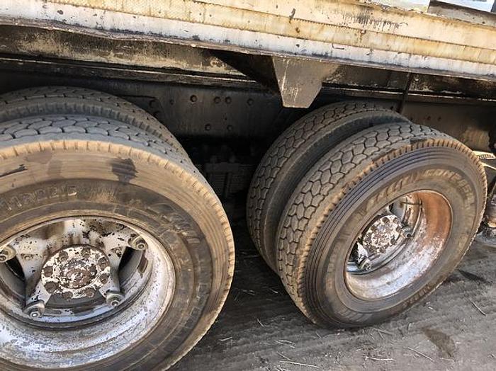 Used HB21242 Texoma 330 mounted on a 1985 Ford LT9000 Texoma 330