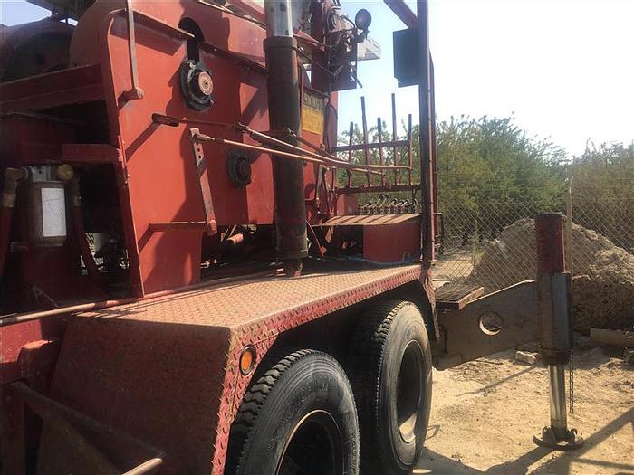 Used 1982 Easy Bore 45/90 Bucket Rig