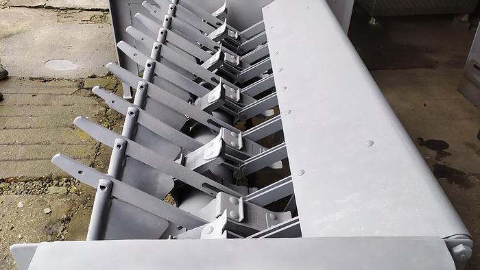 Used Szczeciniarka 1- wałowa ze stołem roboczym