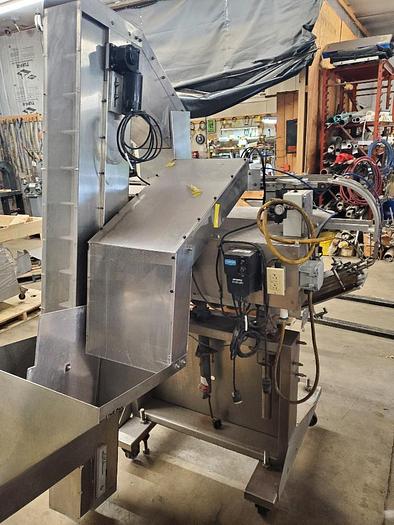 Used SureKap Inline 6 Chuck Capper