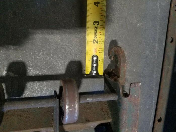 Used 60 FT Gravity Roller Conveyor Tracking One Lot One Price 6 Straight & 2 Curved