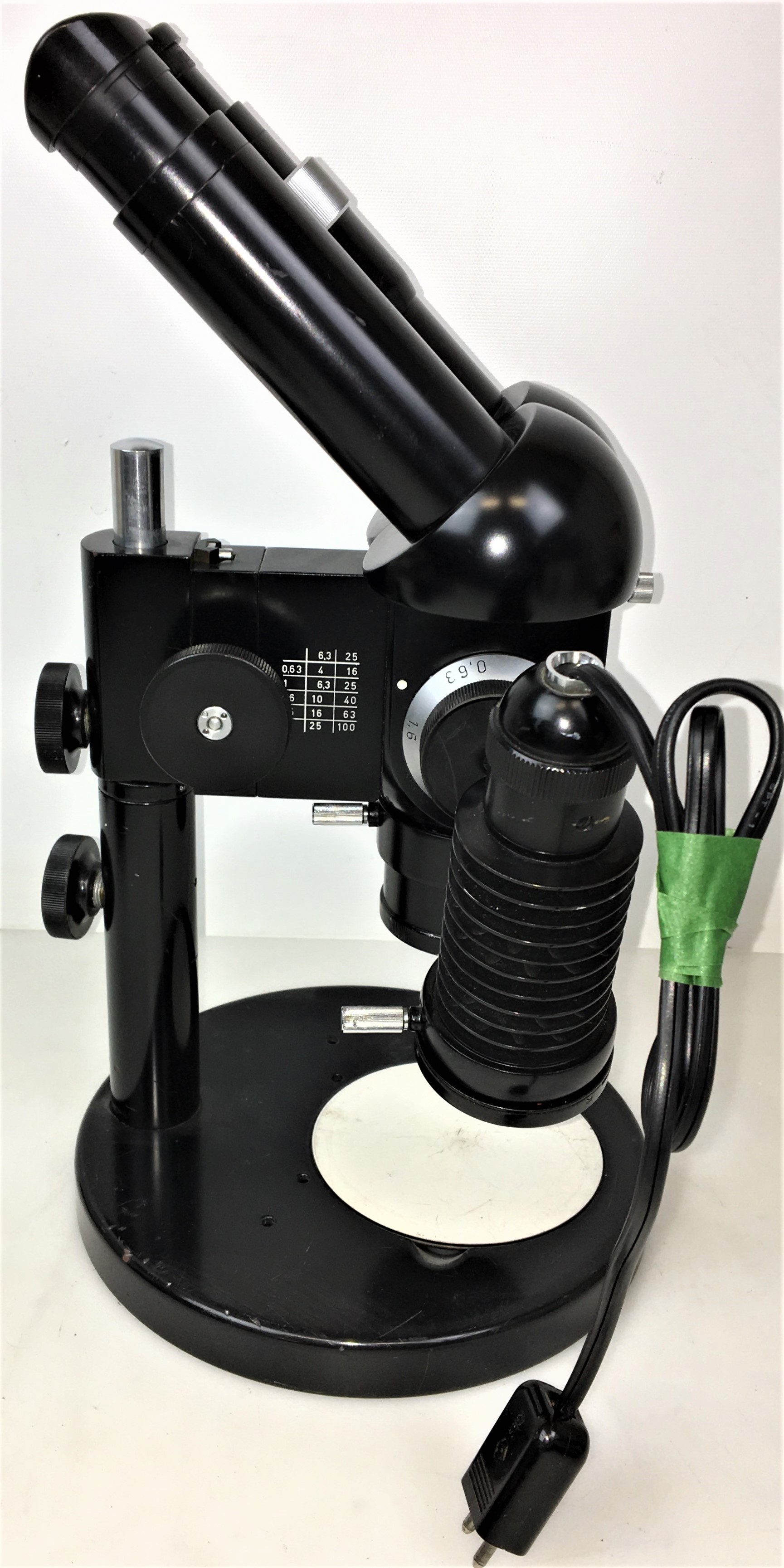 Used International Binocular Stereo Microscope with 20-D Transformer and Lamp -  4X to 25X