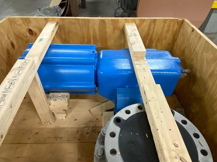 Used METSO 16" 2- WAY PNEUMATIC VALVE NEW IN CRATE