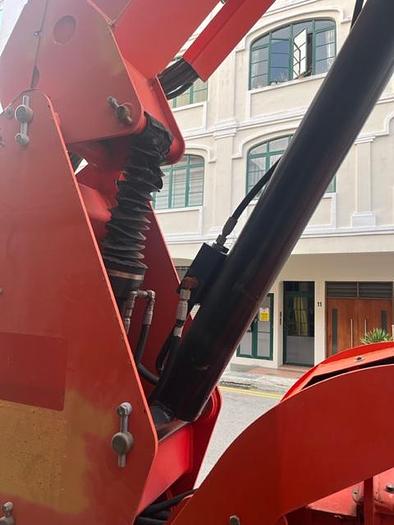 Used 2012 JLG 600 AJ