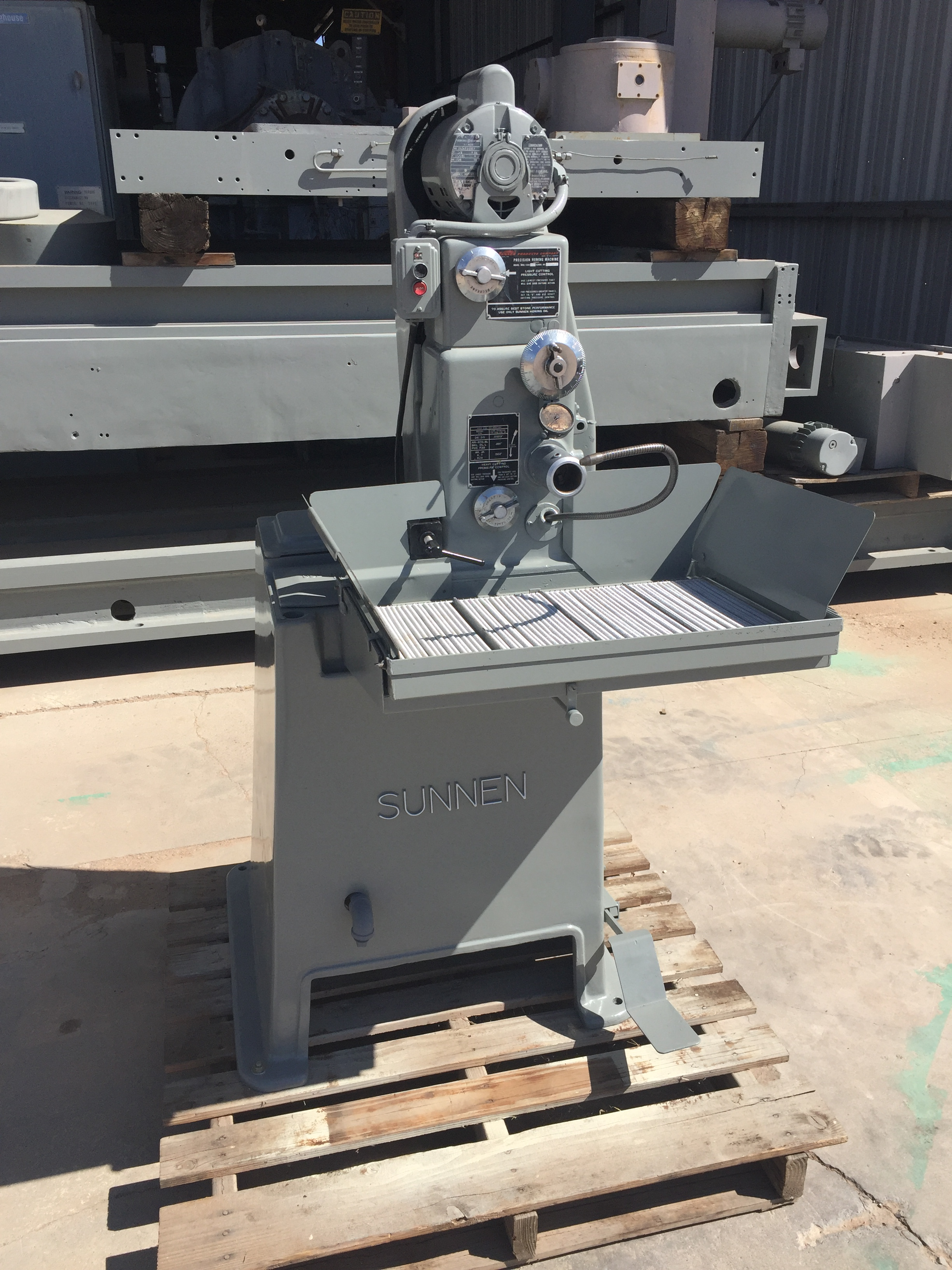 Used Sunnen Mdl. MBB-1600 Precision Hone