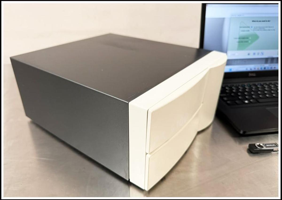 Used Tecan Sunrise Microplate Reader COMPLETE w WARRANTY