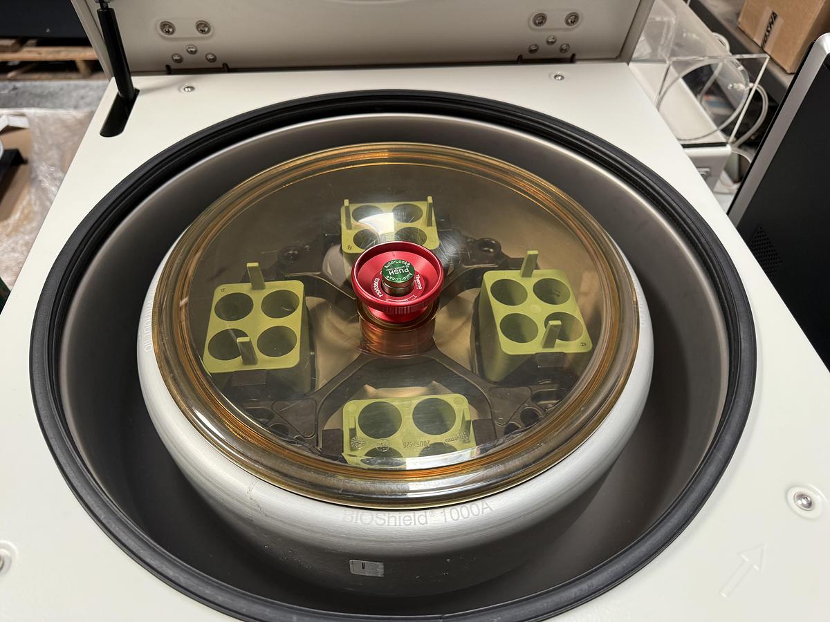 Used * Thermo Scientific BioShield 1000A Swing Bucket Rotor with 50ml Buckets