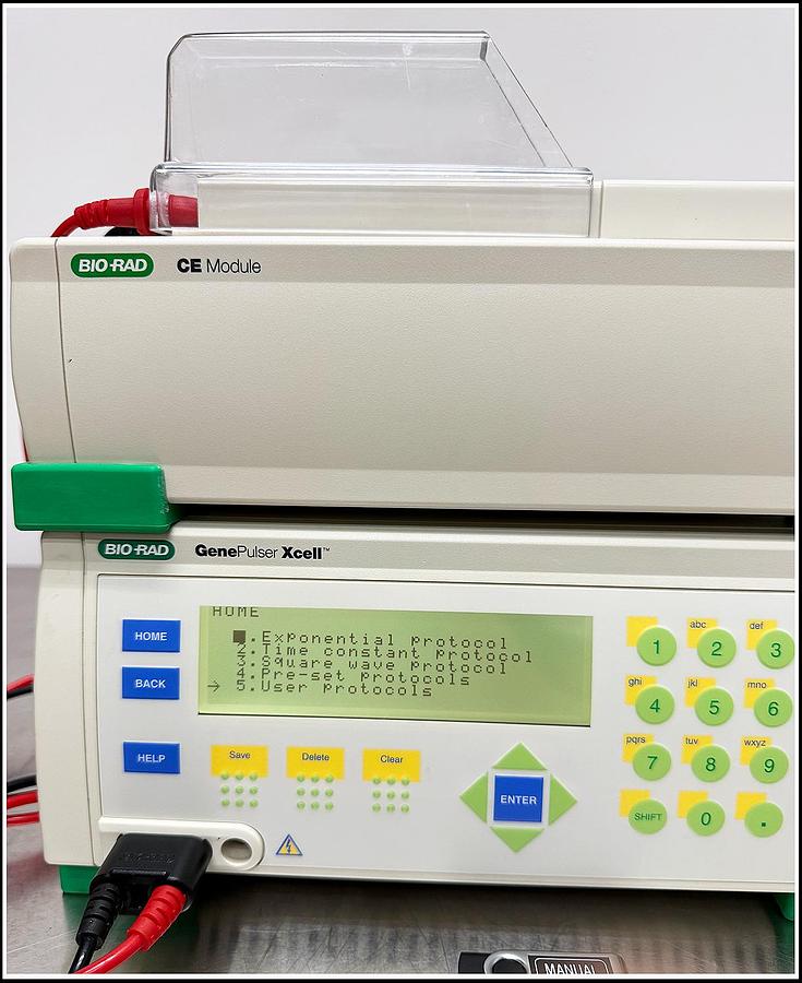 Used Bio-Rad Gene Pulser Xcell Eukaryotic System #1652661 w WARRANTY