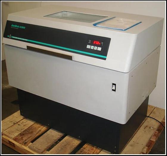 Used New Brunswick Shaking Incubator Shaker 4300 w WARRANTY