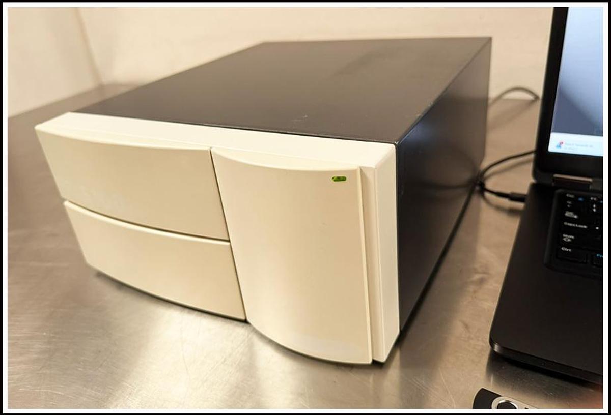 Used Tecan Sunrise Microplate Reader COMPLETE w WARRANTY