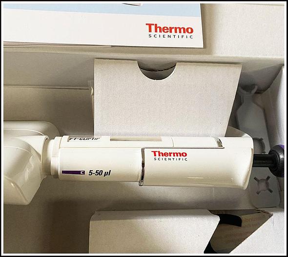 NEW Thermo 4661120 F1-ClipTip 5-50uL 8Ch Multichannel Pipette w WARRANTY