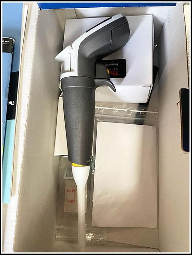 NEW Thermo 46200400 Finnpipette Novus Electronic 10-100ul Single Channel w WARRANTY