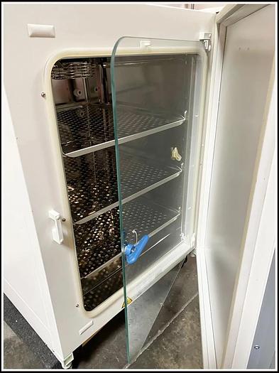 Used VWR Symphony 5.3A Air-Jacketed CO2 Incubator w WARRANTY
