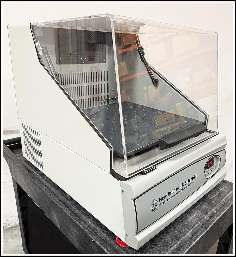 Used New Brunswick Incubator Shaker Excella E24R Refrigerated w WARRANTY