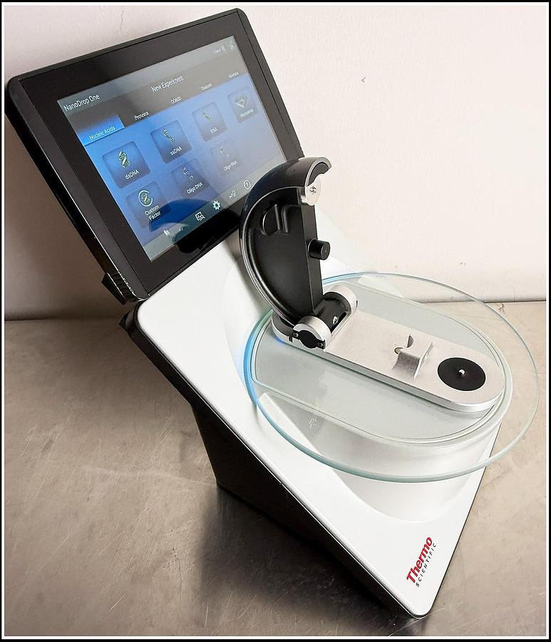 Used Thermo NanoDrop One Spectrophotometer w WARRANTY