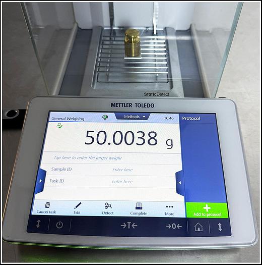 Used Mettler Toledo XPR204 220g x 0.1 mg Analytical Balance w WARRANTY