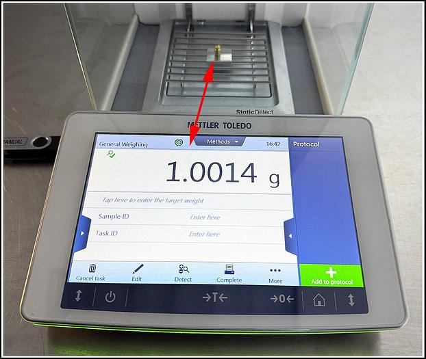 Used Mettler Toledo XPR204 220g x 0.1 mg Analytical Balance w WARRANTY