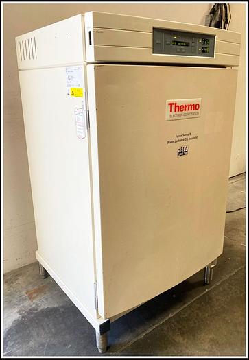 Used Thermo Forma Series II CO2 Incubator Water Jacketed 3110 w WARRANTY