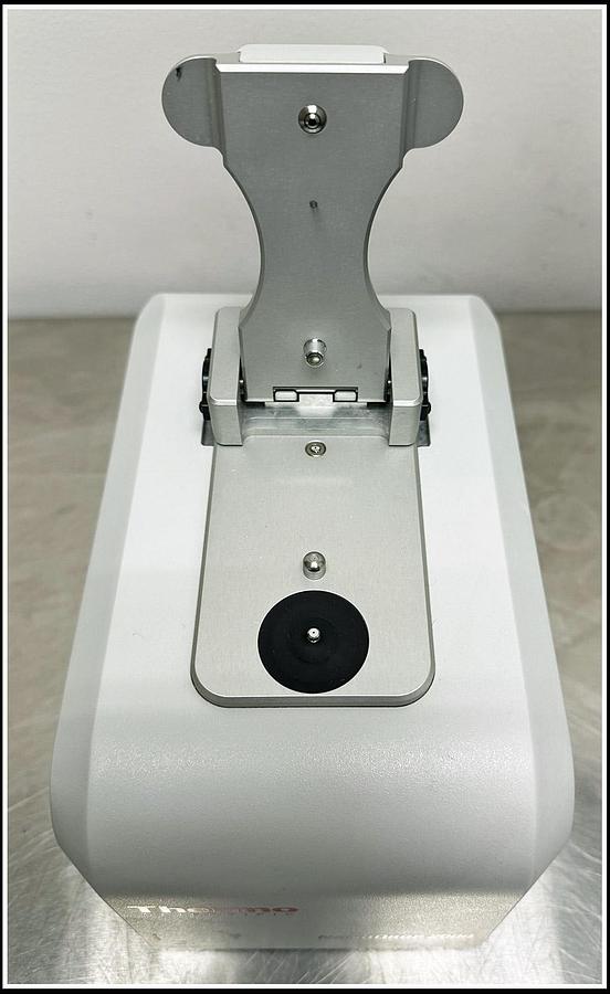Used NanoDrop 2000 Spectrophotometer COMPLETE w WARRANTY