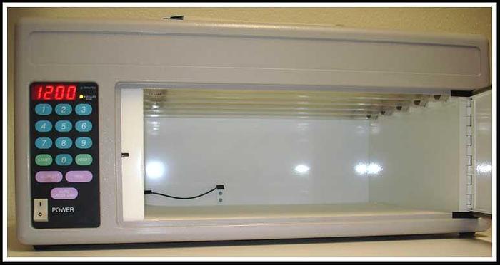 Used Stratagene Stratalinker UV DNA RNA Crosslinker 2400 w WARRANTY