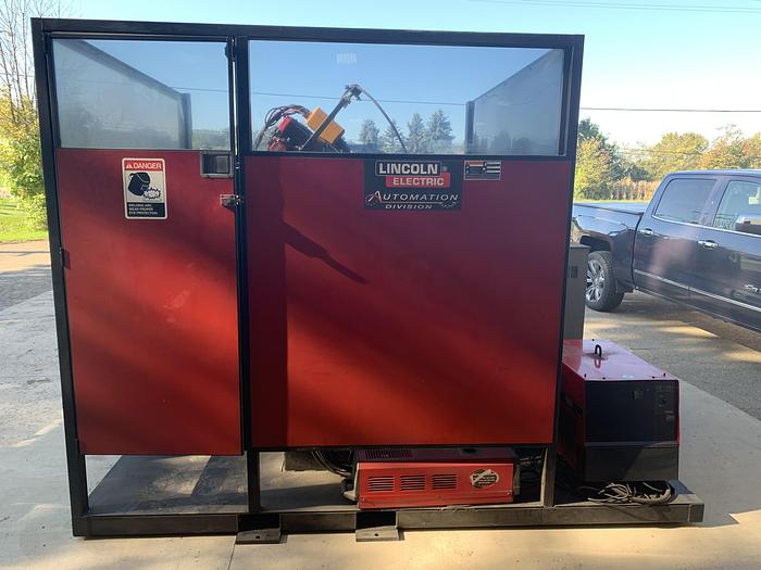 Used FANUC ARCMATE 100IB MIG WELDING CELL WITH RJ3iB CONTROLLER