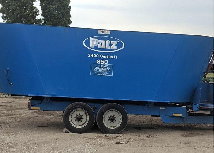 Used 2013 Patz 2400 Series II Vertical Feed Mixer