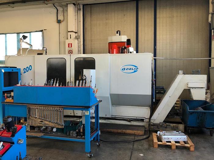 Usato CENTRO DI LAVORO VERTICALE A MONTANTE MOBILE GOGLIO TX200