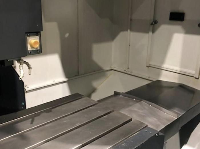 Used 2014 DOOSAN Mynx 5400 CNC Vertical Machining Center