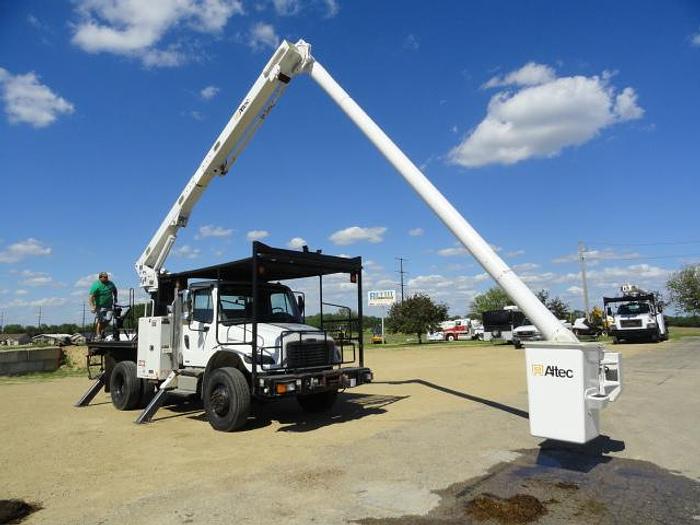 Used 2012 FREIGHTLINER BUSINESS CLASS M2 106