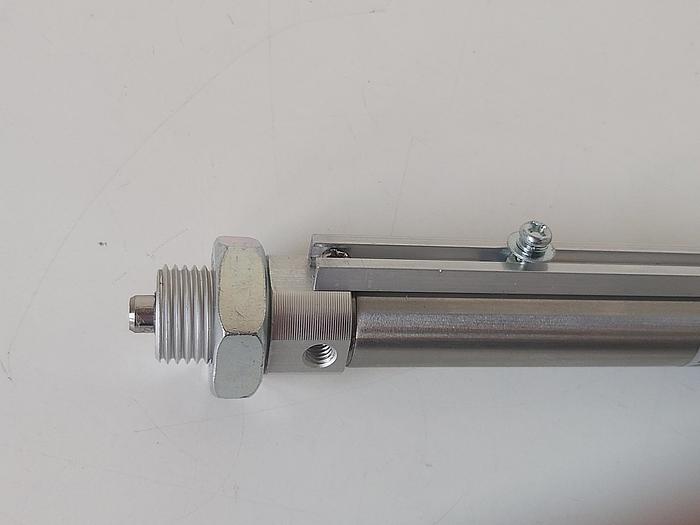 4 Stück Zylinder, C8516-0AU487-135, SMC neu