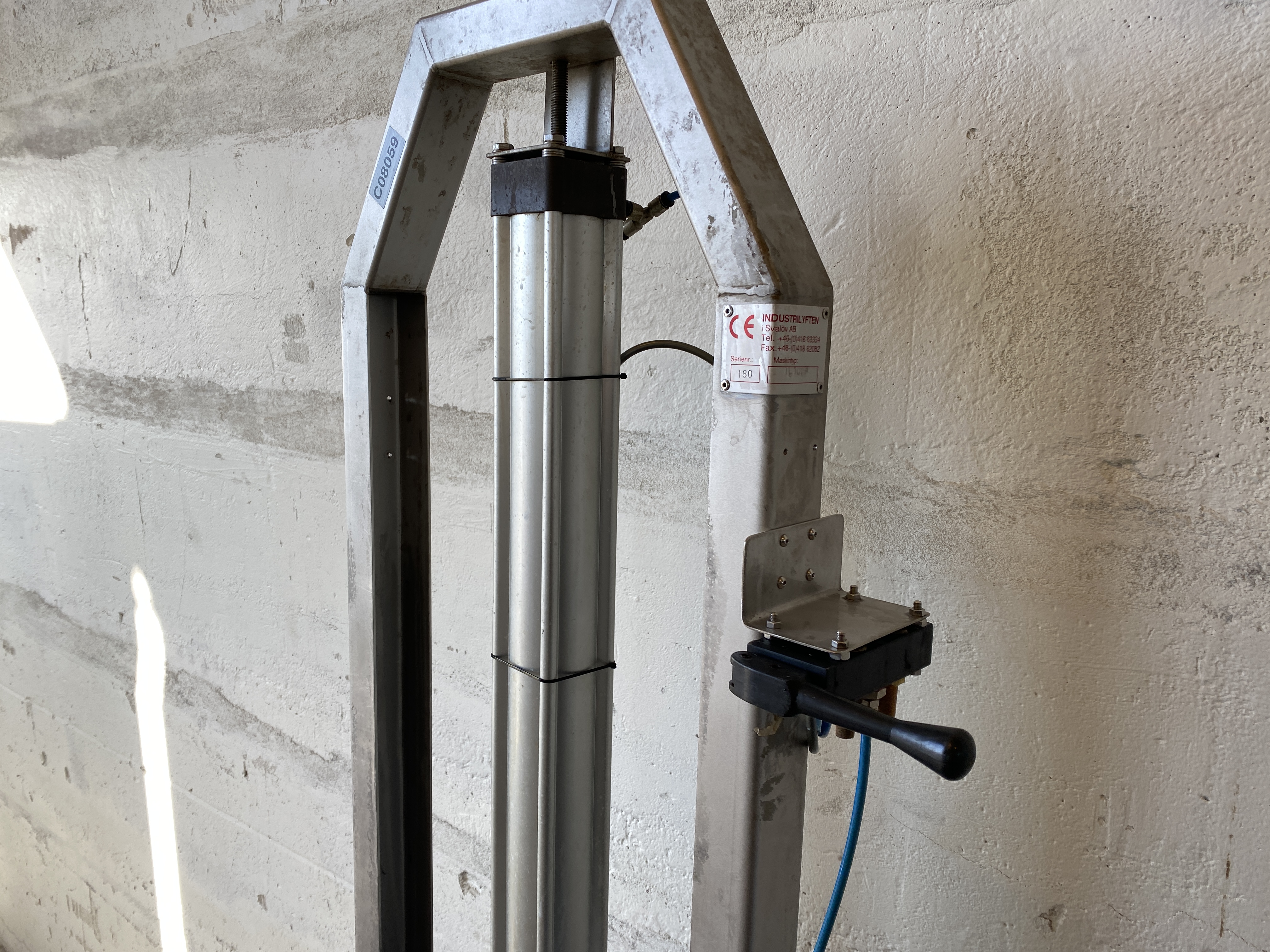 Refurbished #1359 Backlyft 60x40