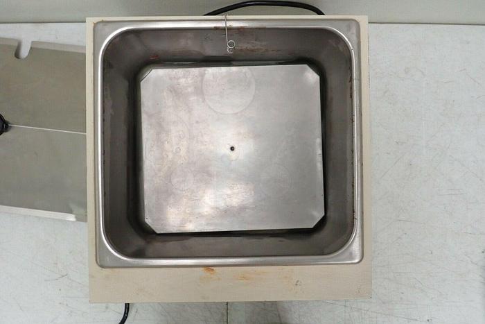 Used Precision Scientific 66551 Model 183 Heated Water Bath with Lid