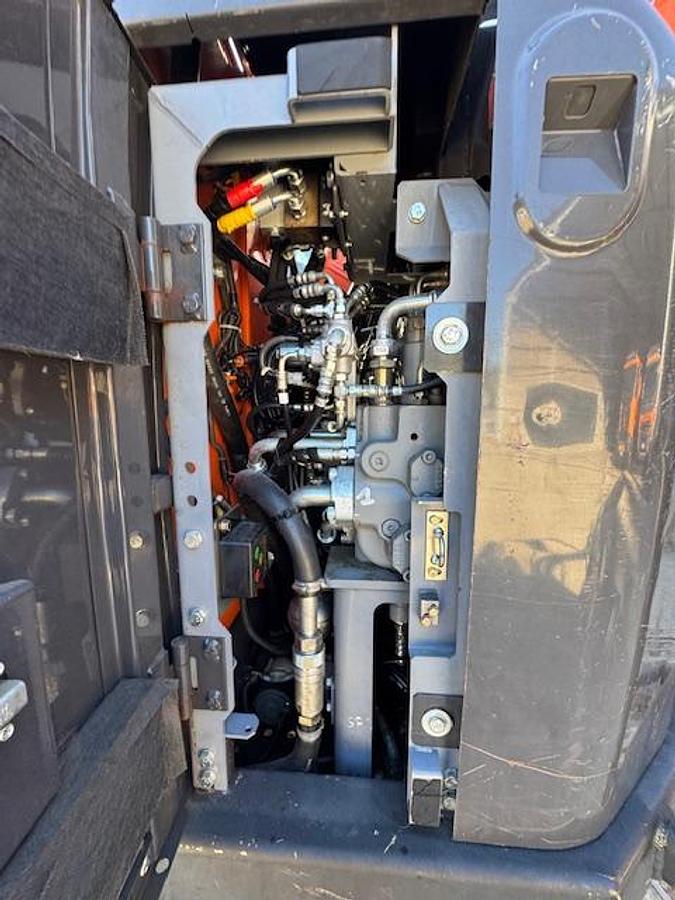 Used 2018 Hitachi ZX225USLC-6