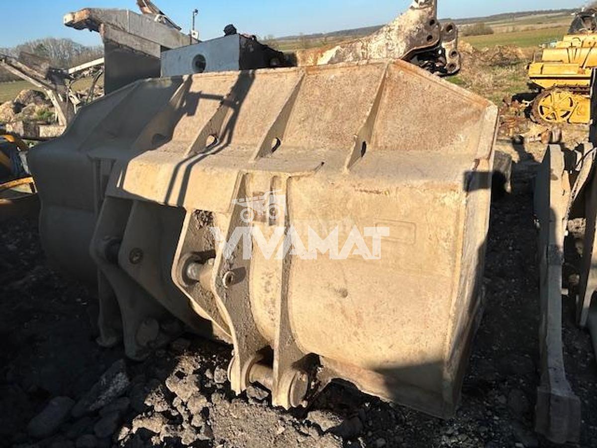 Used 2011 CATERPILLAR 973D -